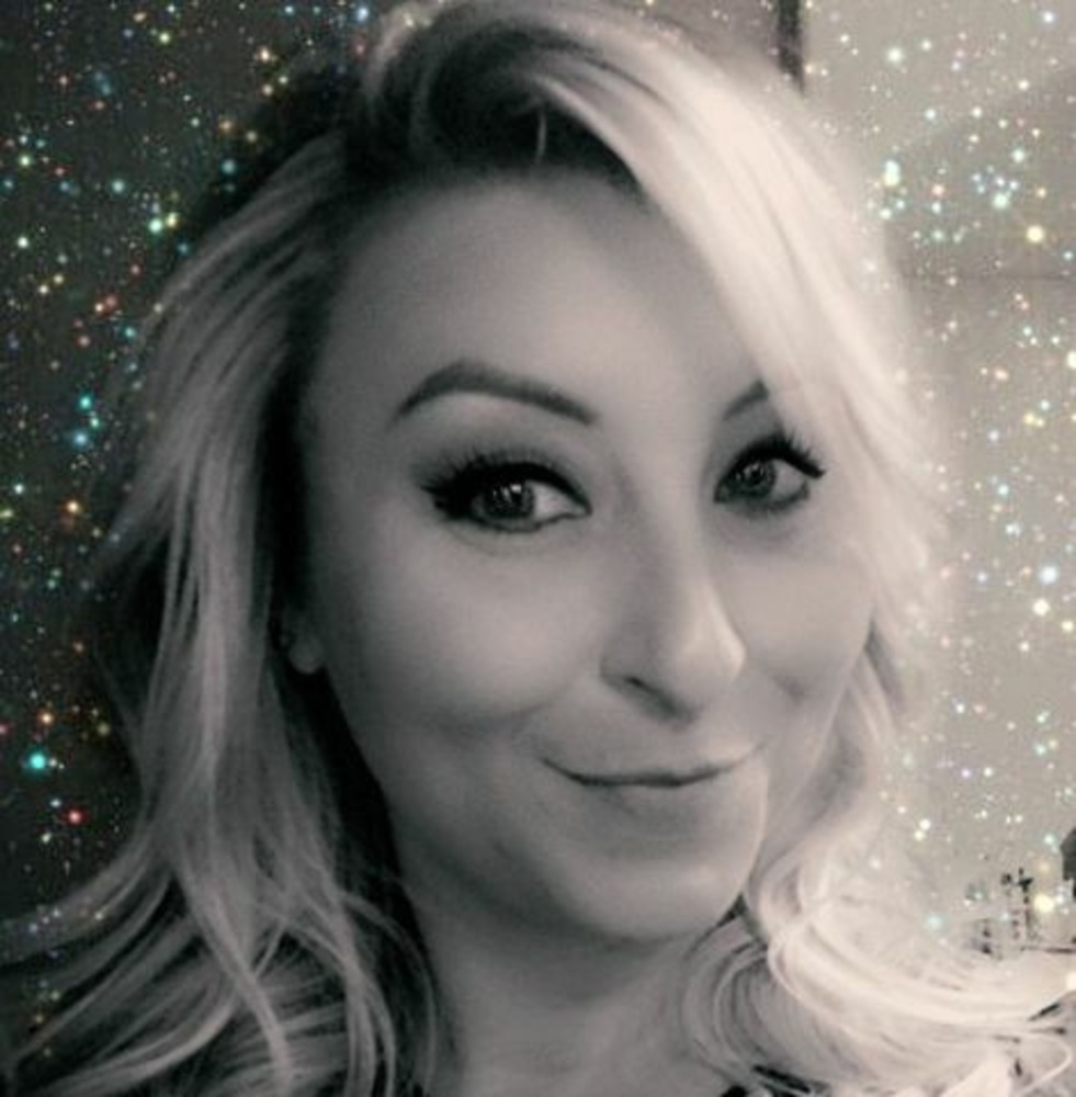 Meet your Posher, Charissa